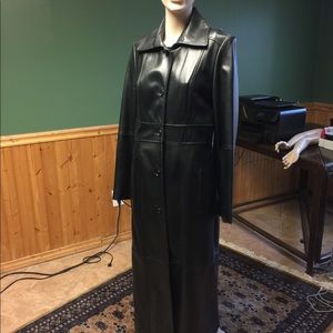 Andrew Marc black leather long trench size medium